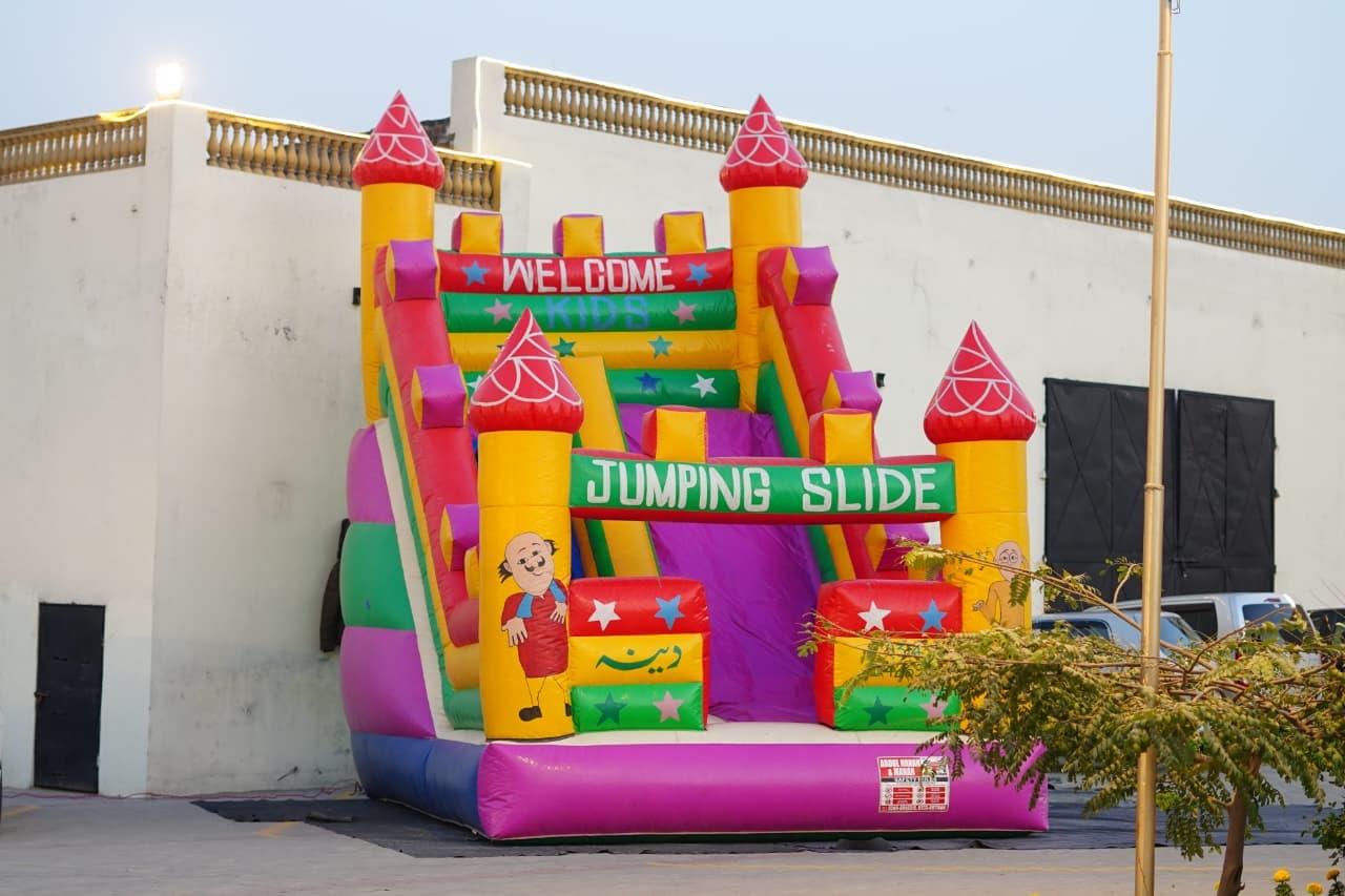 Traditional Iftar buffet spread near Jhelum - Family dining at Dina marquee